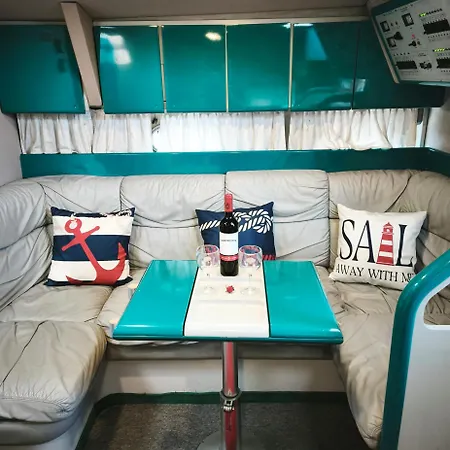 Botel Bluechip Portimão