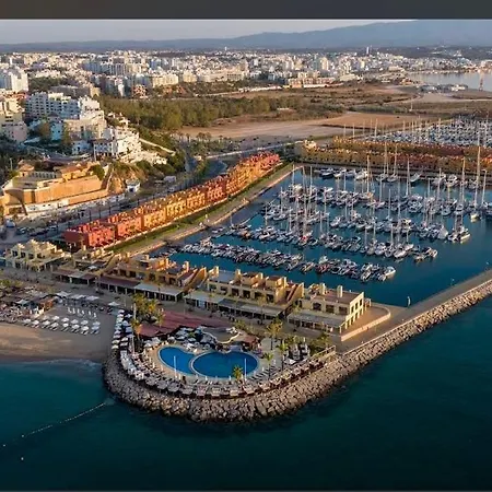 Bådhotel Bluechip *